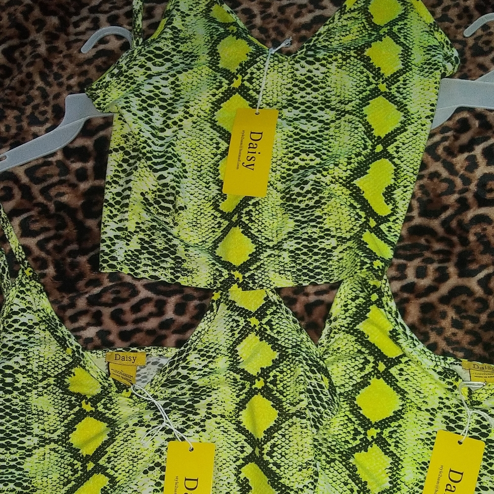 Neon yellow Daisy Tops